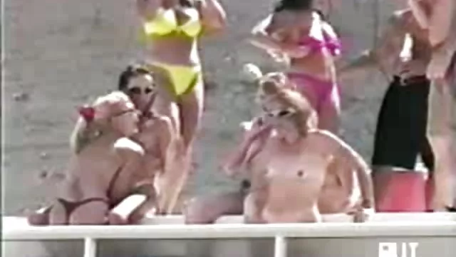XXX بدون ثبت نام چرا بد است سوپرسکسی دوجنسه ؟